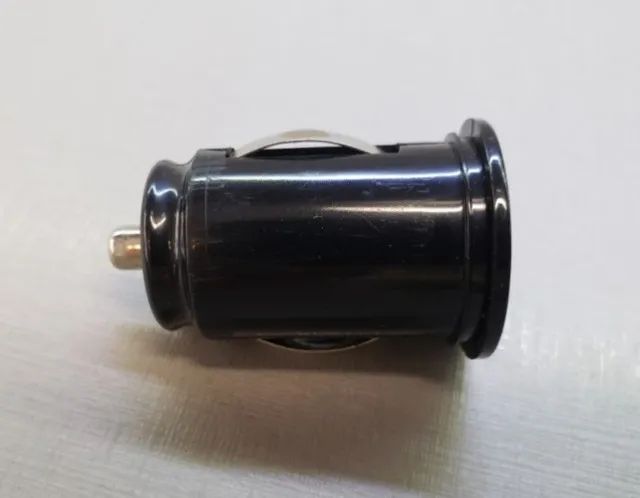 Carregador Veicular USB Embutivel Acendedor Cigarros para Carro - Foto 2