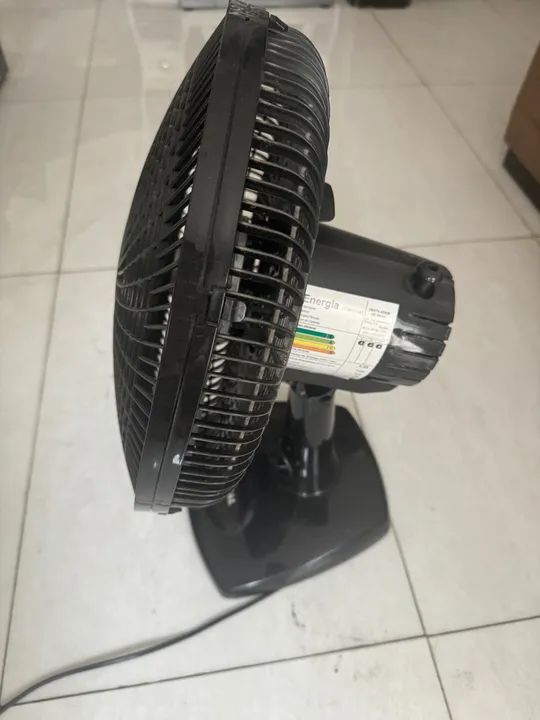 Ventilador de Mesa Mondial Maxi Power 30 - 6 pás 40 cm - Foto 2
