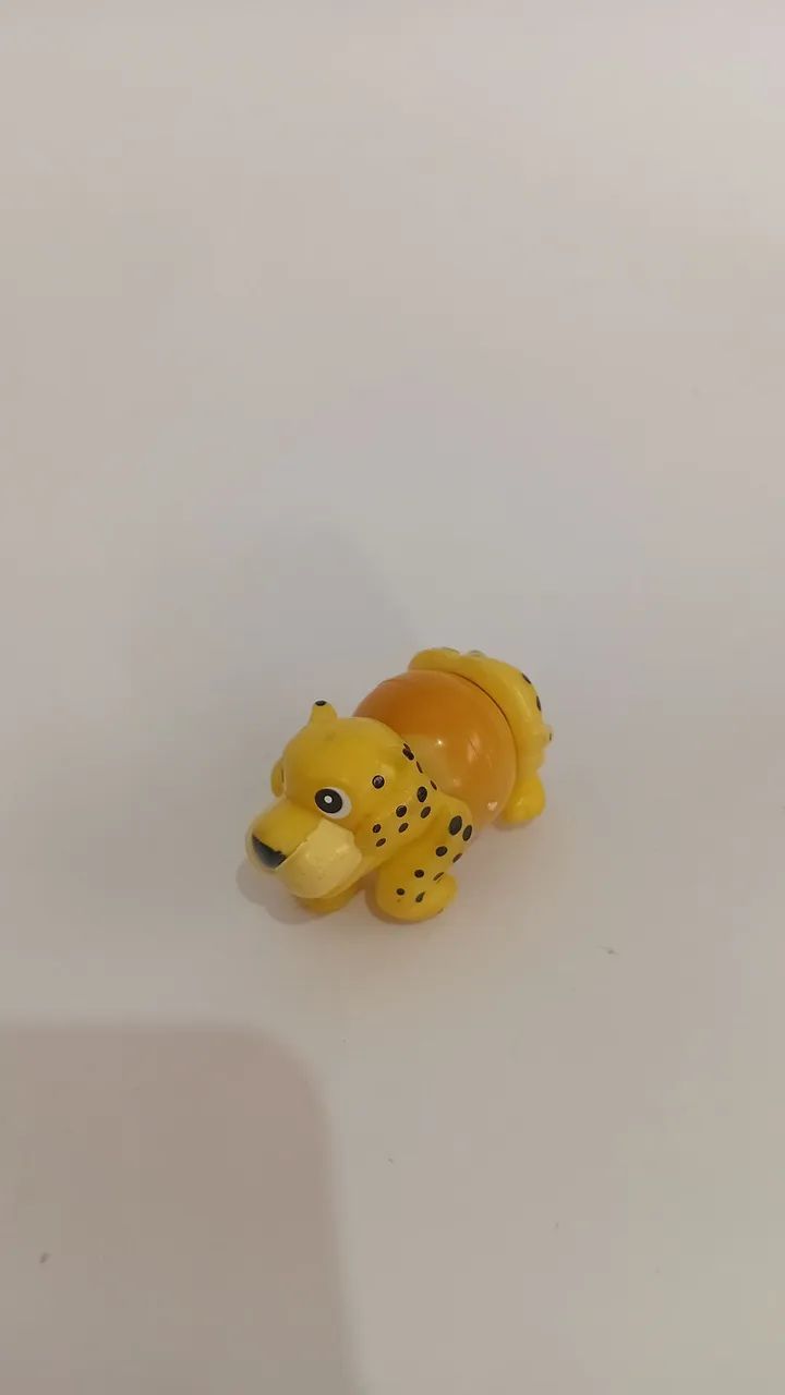 lote 5 bonecos coleção Animais bolinha kinder ovo  - Foto 3
