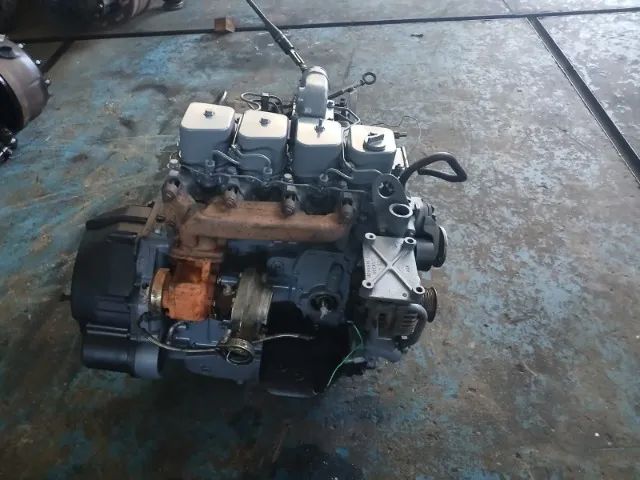MOTOR CUMIS 4CC BOMBEADO. F4000/FORD CARGO - Foto 4