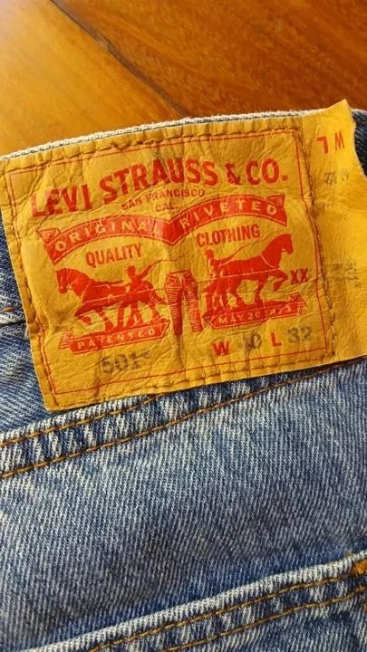 Calça Levis 501 ORIGINAL masculina - jeans azul clássico - Foto 5