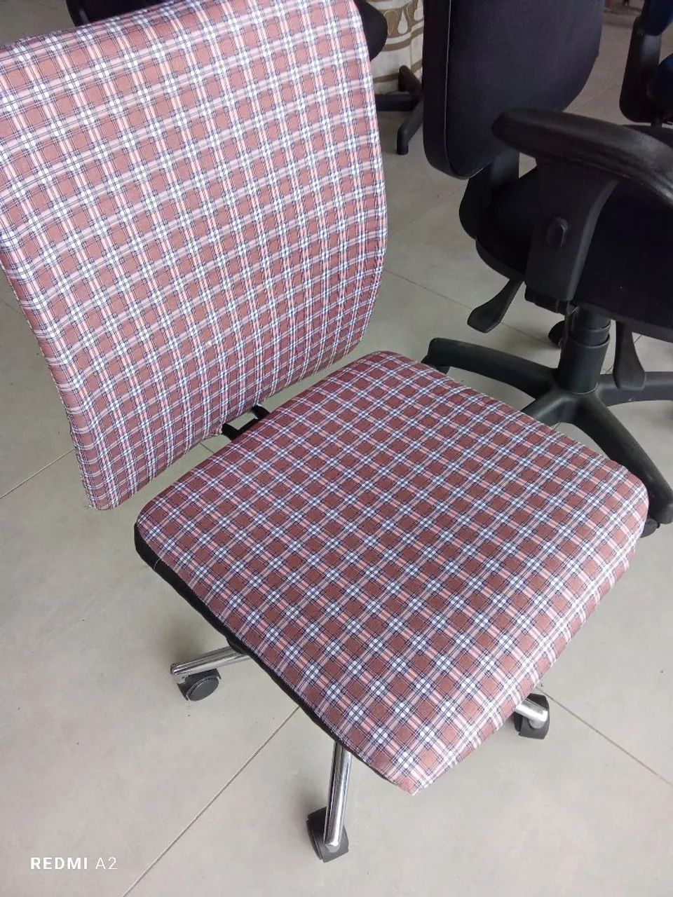 Cadeira giratória  - Foto 3