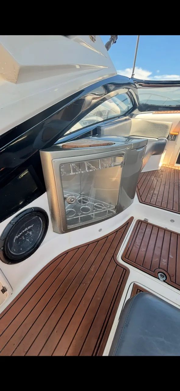 Lancha 1/5 Royal Mariner 30 pés 2018 - Foto 10