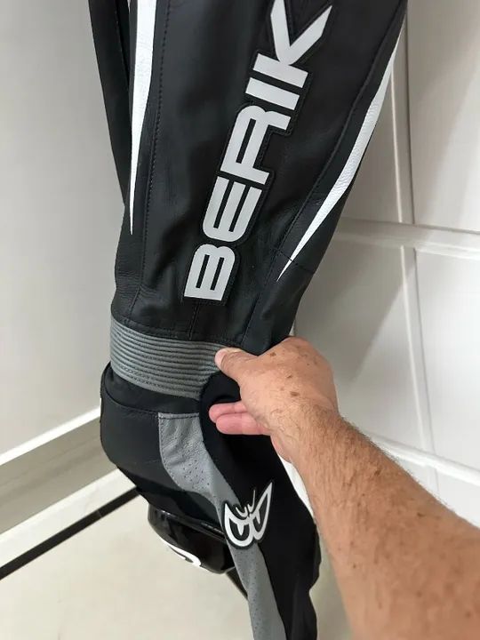 MACACÃO MOTO BERIK MONZA, 2pçs, Tam 50, Novo, Sem Uso - Foto 3