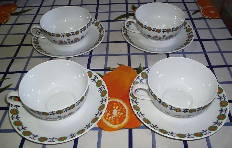 Conjunto de Xícaras em Porcelana Schmidt - Foto 5