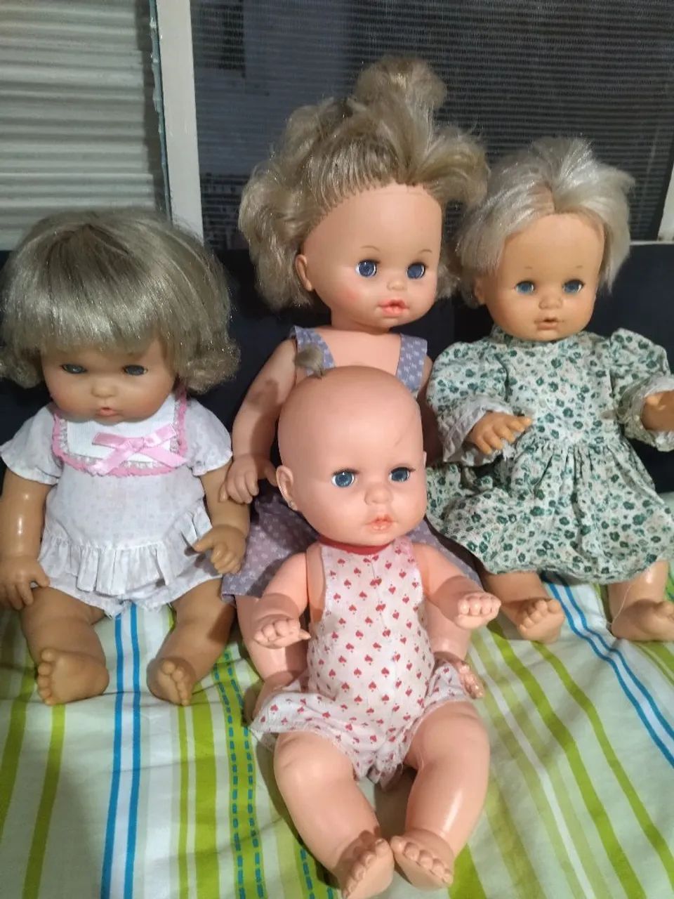 4 Bonecas para brincar antigas da estrela 