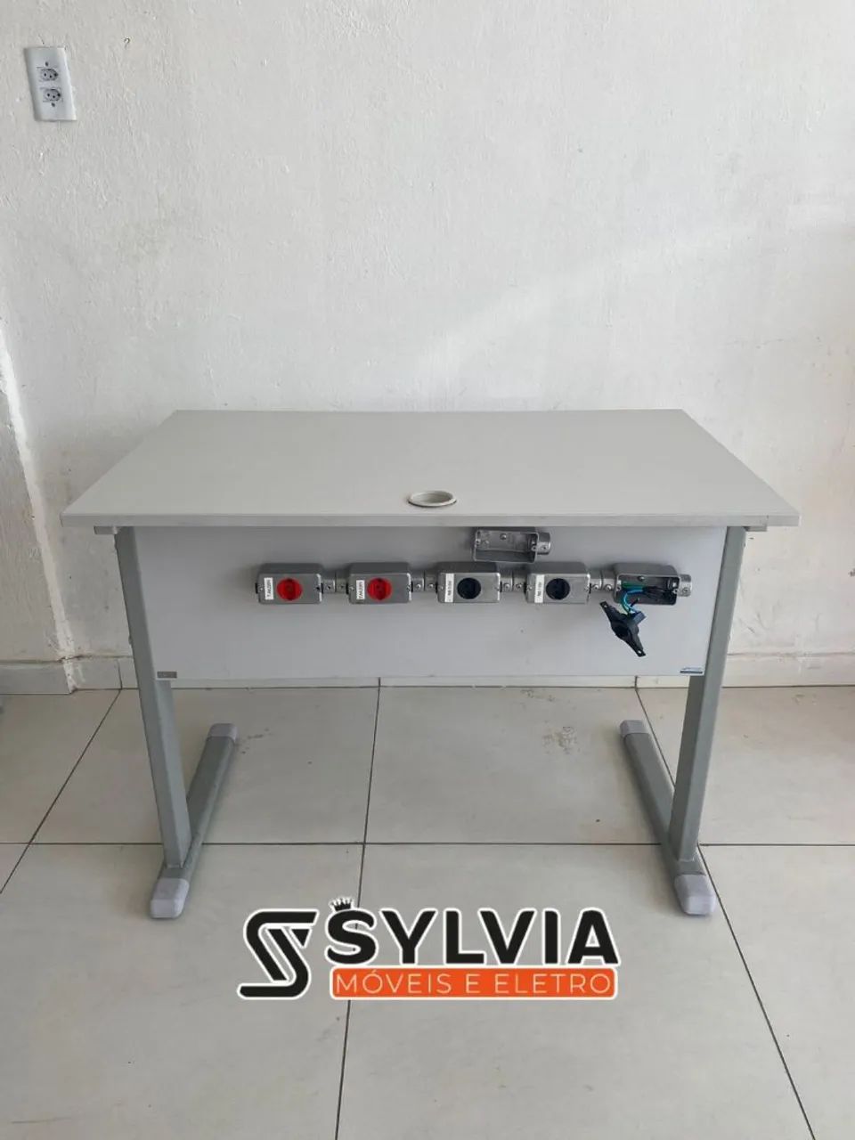 Mesa escrivaninha 451968077545482241