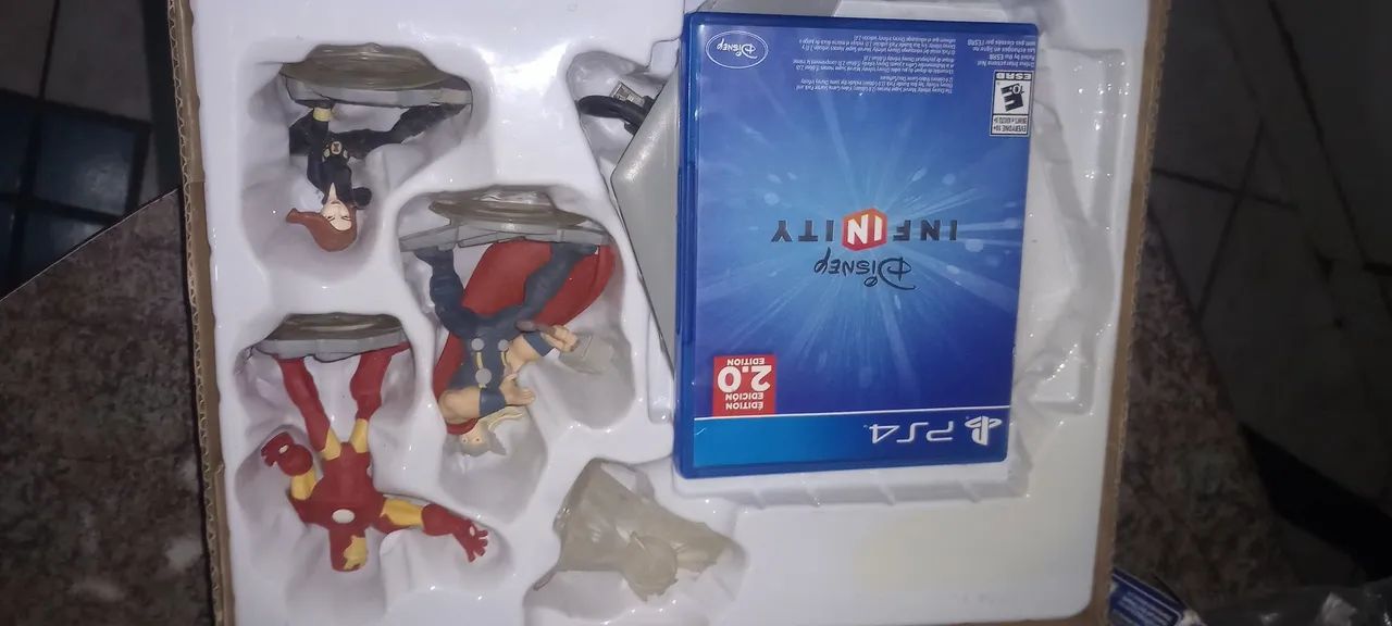 Disney Infinity Marvel Super Heroes Starter Pack 2.0 PS4 - Foto 3