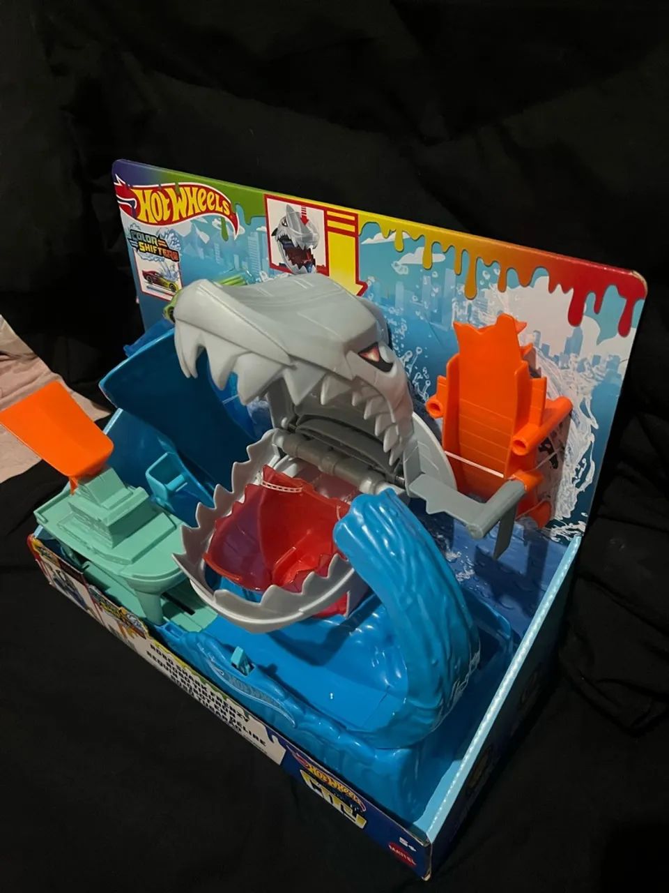 Hot Wheels Color Shifters Shark Attack Playset