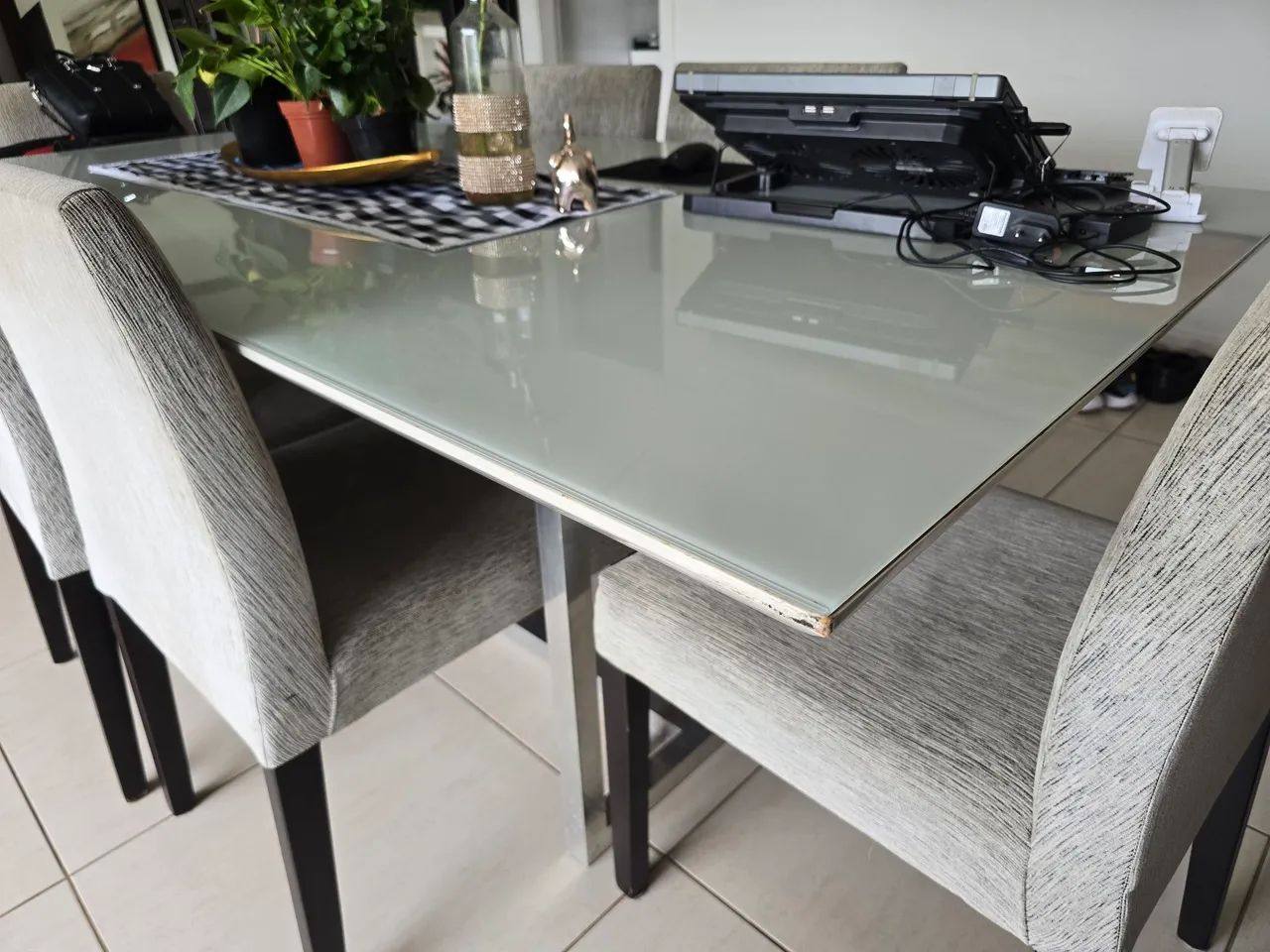 Dining Table64317062702979123