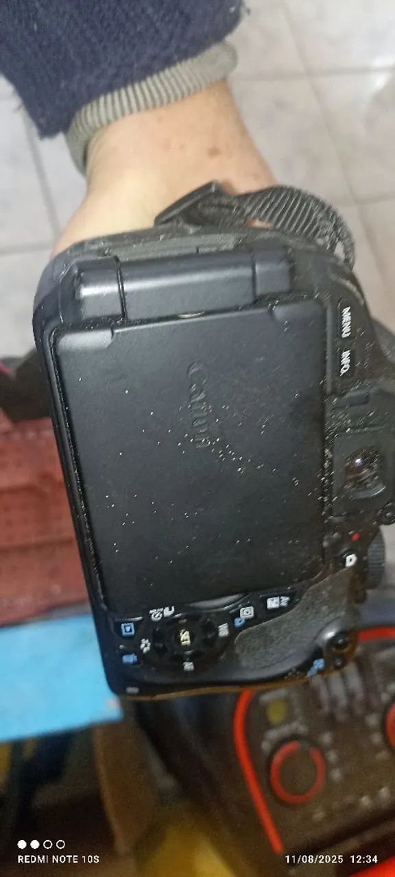 MÁQUINA FOTOGRAFIA DIGITAL + 1 LENTE 75-300 + TRIPÉ - CANON MODELO EOS REBEL T3 - Foto 5