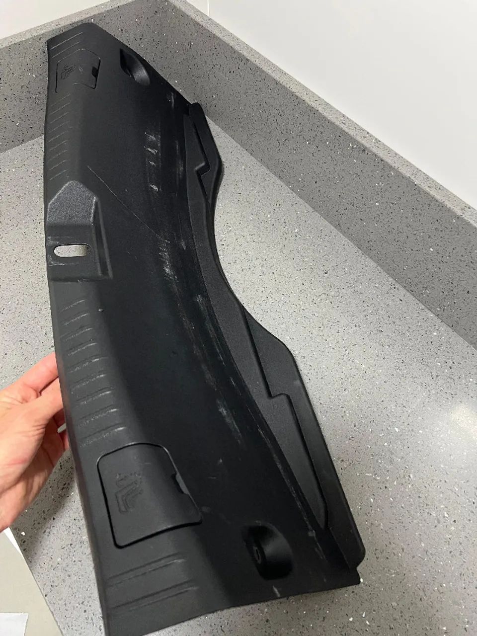 Acabamento Soleira Porta Malas Yaris - Foto 2