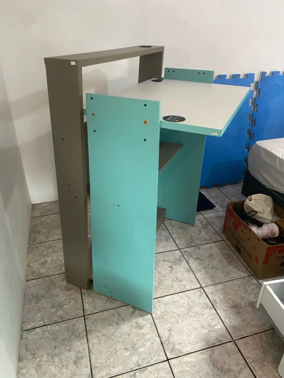 Escrivaninha com Prateleiras - Design Moderno - Foto 2