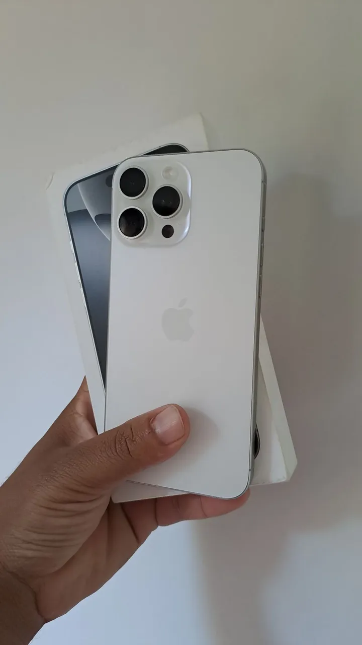 16 pro max 256GB 2 mes de uso todos os acessórios nota fiscal pra vender logo