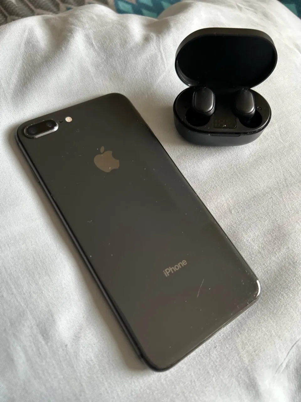 Celular muito bom e conservado