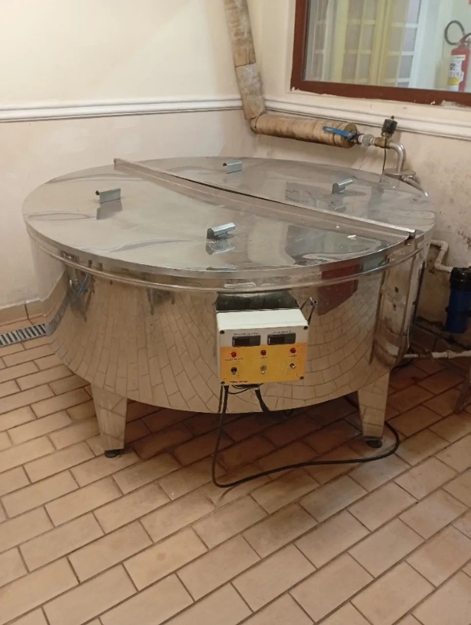 Pasteurizador de garrafas Mec-Bier para 550 garrafas 350ml - Foto 3