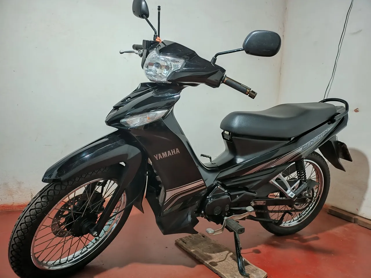 Yamaha Crypton 115 muito nova