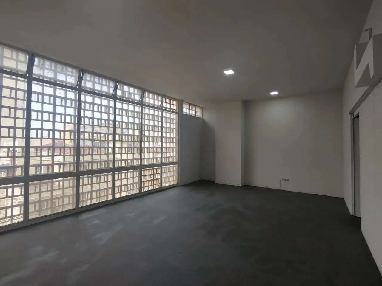 Salas Comerciais Rua Padre Luiz