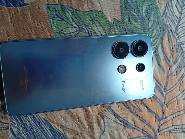 Vendo redmi note 13 256 gigas trincado mais não interfere em nada ZAP