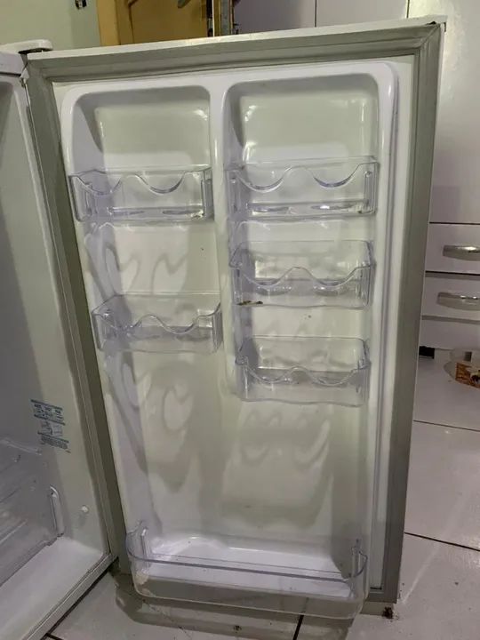 Frigobar Electrolux  - Foto 3