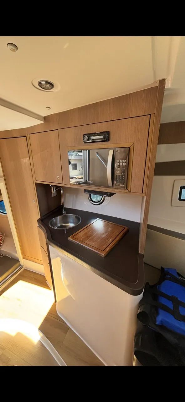 Lancha 1/5 Royal Mariner 30 pés 2018 - Foto 5
