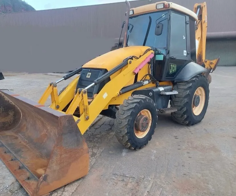 Retroescavadeira JCB 3C à venda