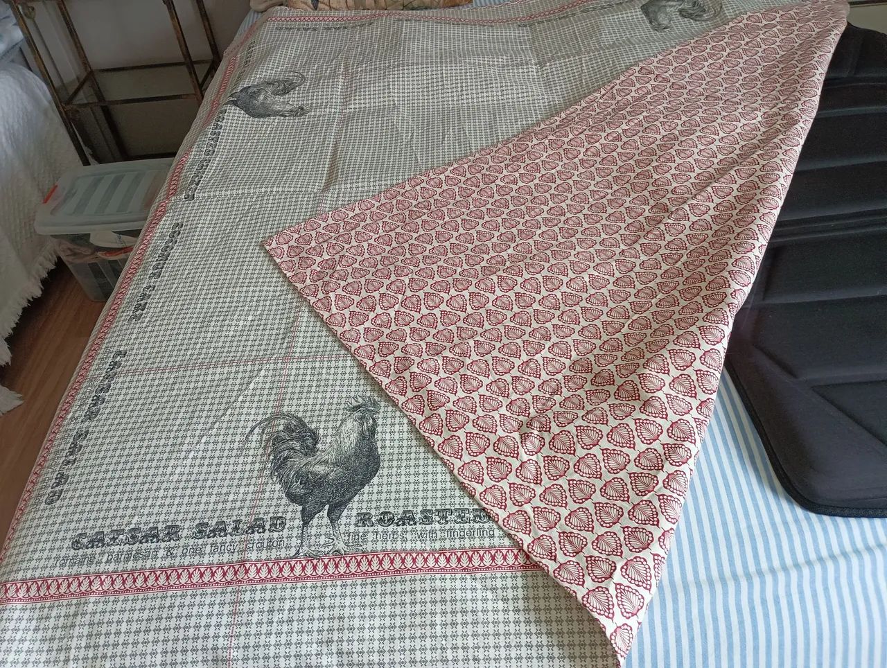 Toalha de mesa dupla face - Foto 4