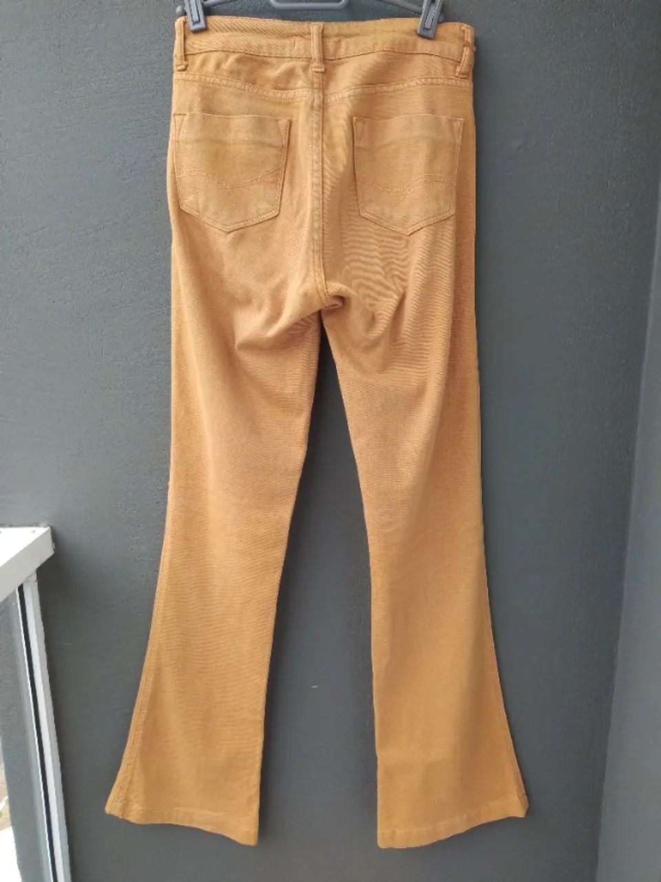 Calça jeans caramelo flare suede - Foto 2