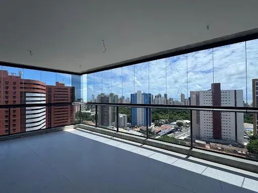 Apartamento Alto Padrão com 4 Suítes em Miramar