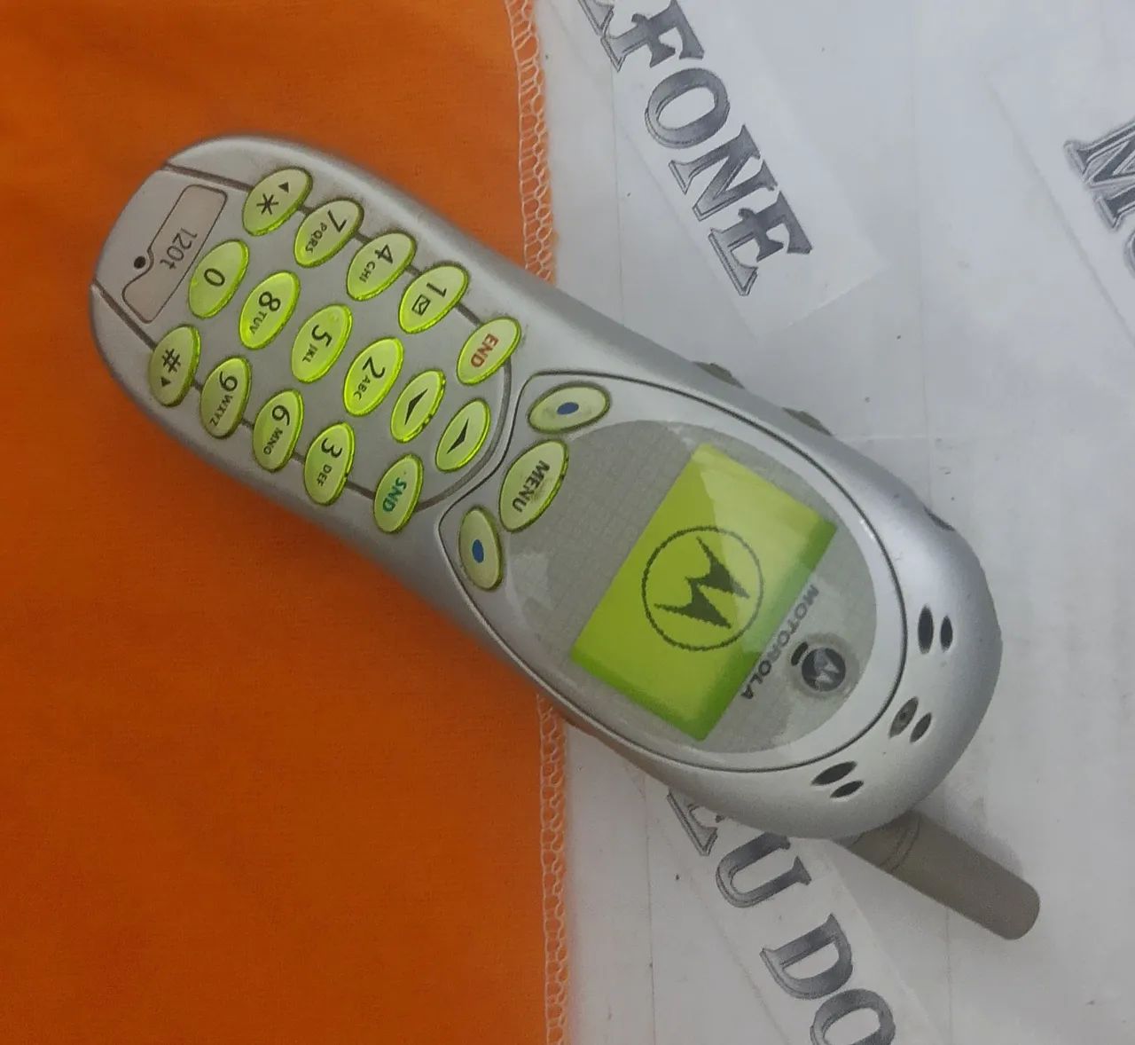 Motorola 120T celular antigo RELIQUIA coleção  - Foto 3