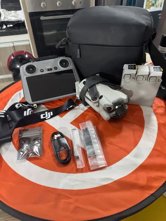 Dji Mini 4 Pro kit Fly More Combo Plus - Foto 3