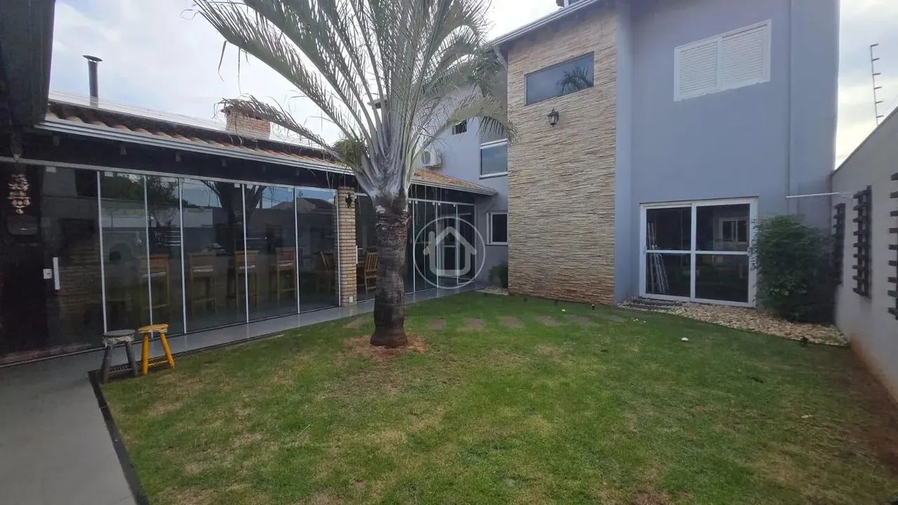 CASA COM 4 QUARTOS, ÁREA GOURMET E SOBRADO - Foto 3