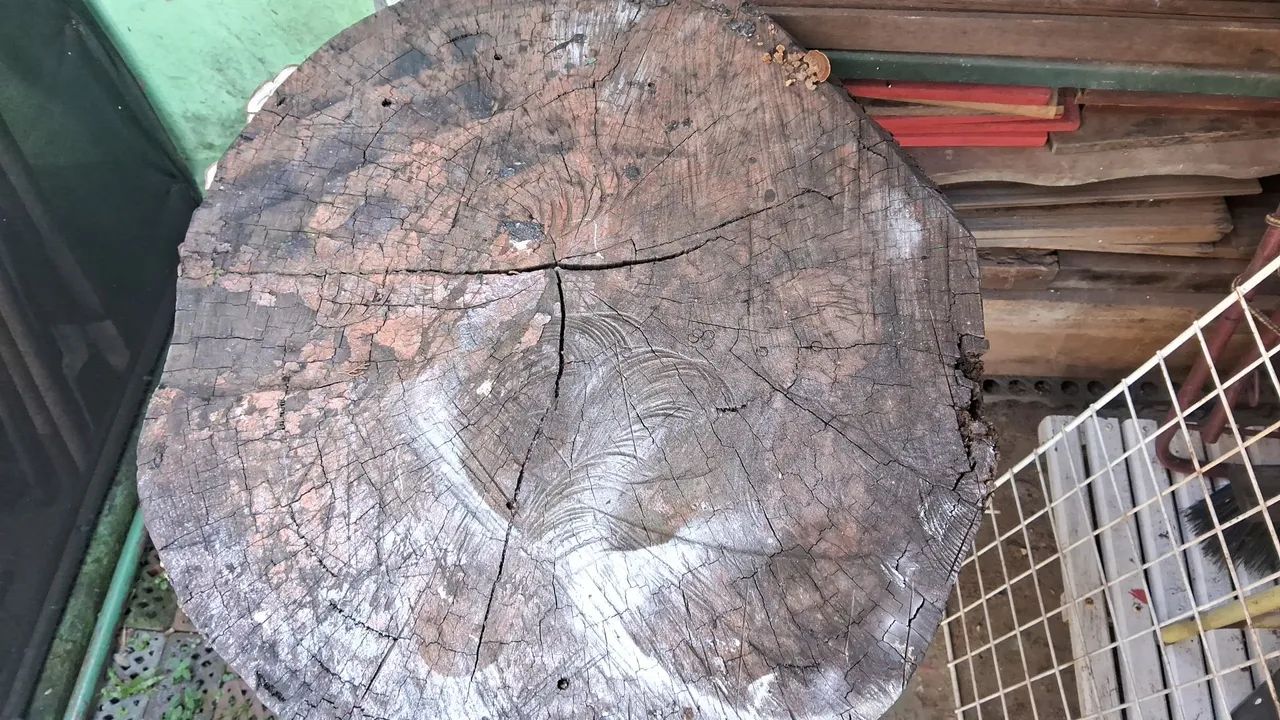 Mesa de madeira rústica para oficina - Foto 3