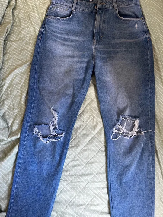 Jeans destroyed azul claro Zara
