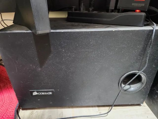 Caixa de som 2.1 Corsair com subwoofer - Foto 5