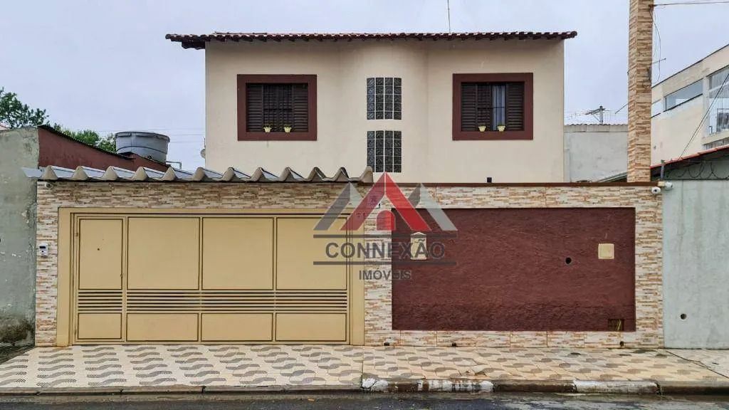 Sobrado com 3 dormitórios à venda, 161 m² por R$ 720.000,00 - Cidade Cruzeiro do Sul - Suz