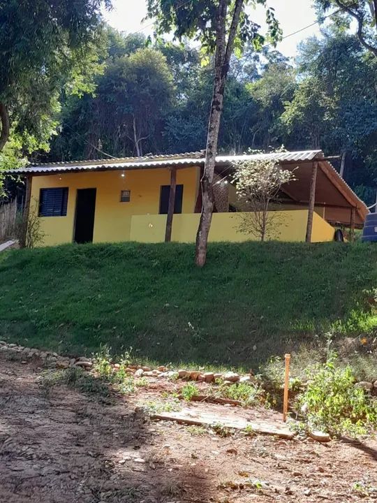 Sítio com casa e área verde em condomínio fechado - Foto 3