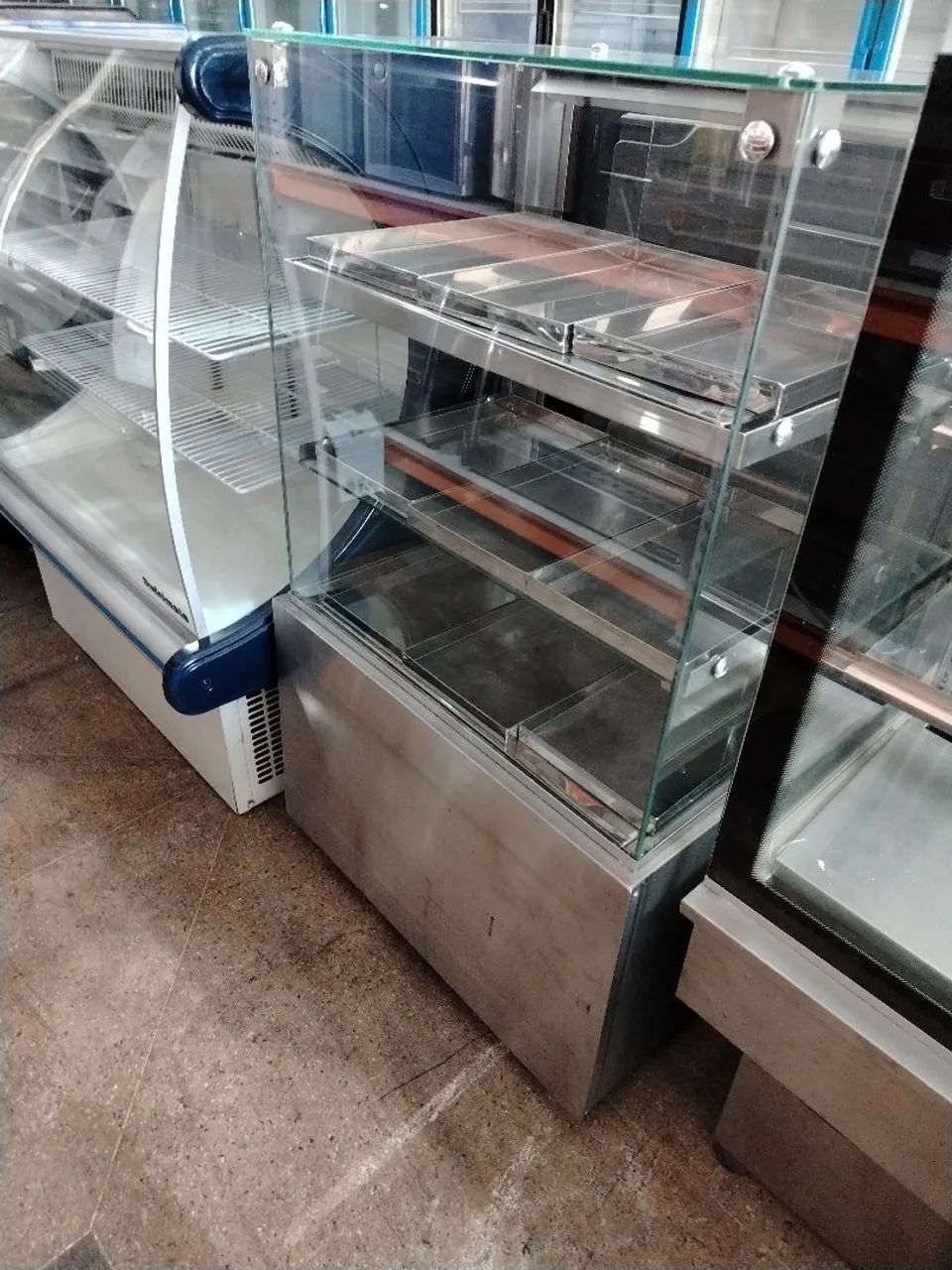 Vitrine Refrigerada para seu Negócio - Foto 4
