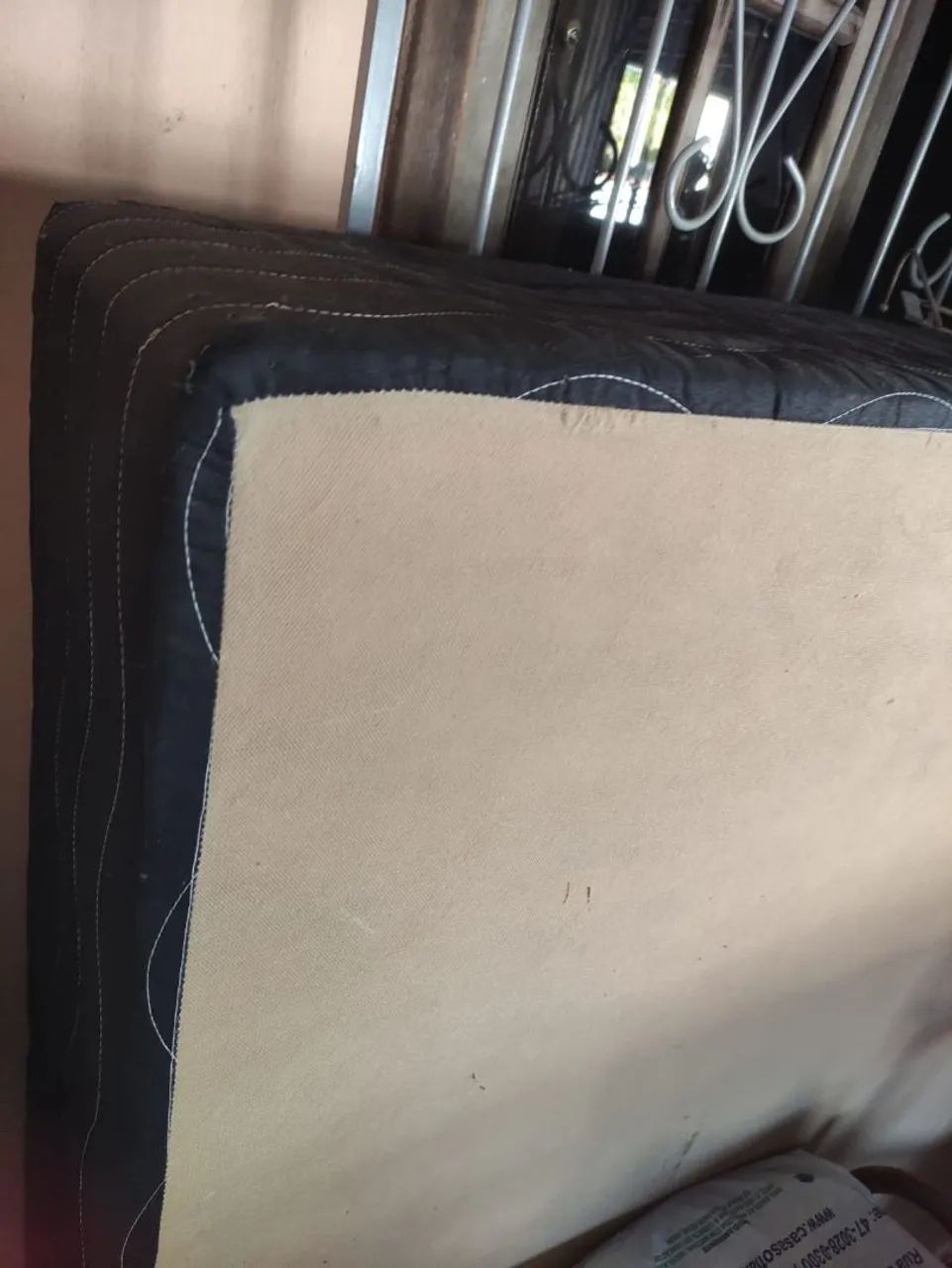 Cama de casal de madeira+ duas bases de cama box (sem colchão) - Foto 2