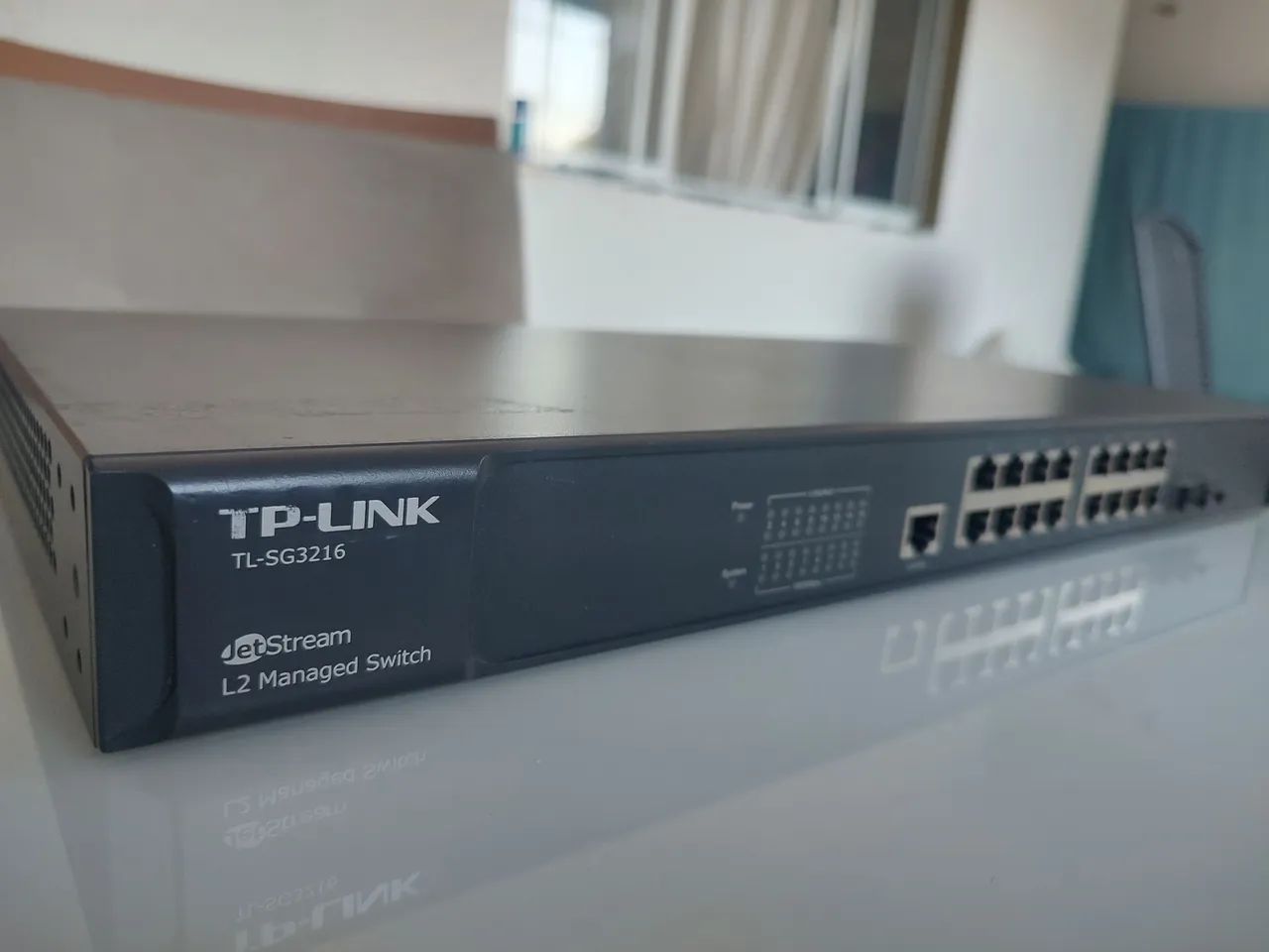 TP-Link JetStream 16-Port L2 Managed Gigabit Switch with 2 Combo SFP Slots64186557031297120