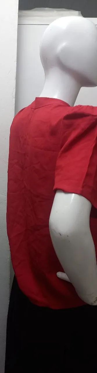 Blusa  vermelha  - Foto 4
