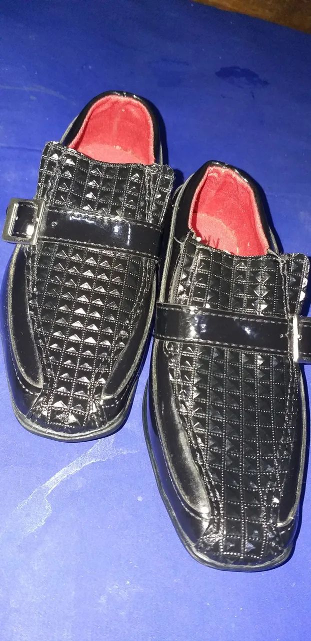Sapato social infantil Tam. 24, a retirar no Bom Retiro,  apenas 60,00 reais,