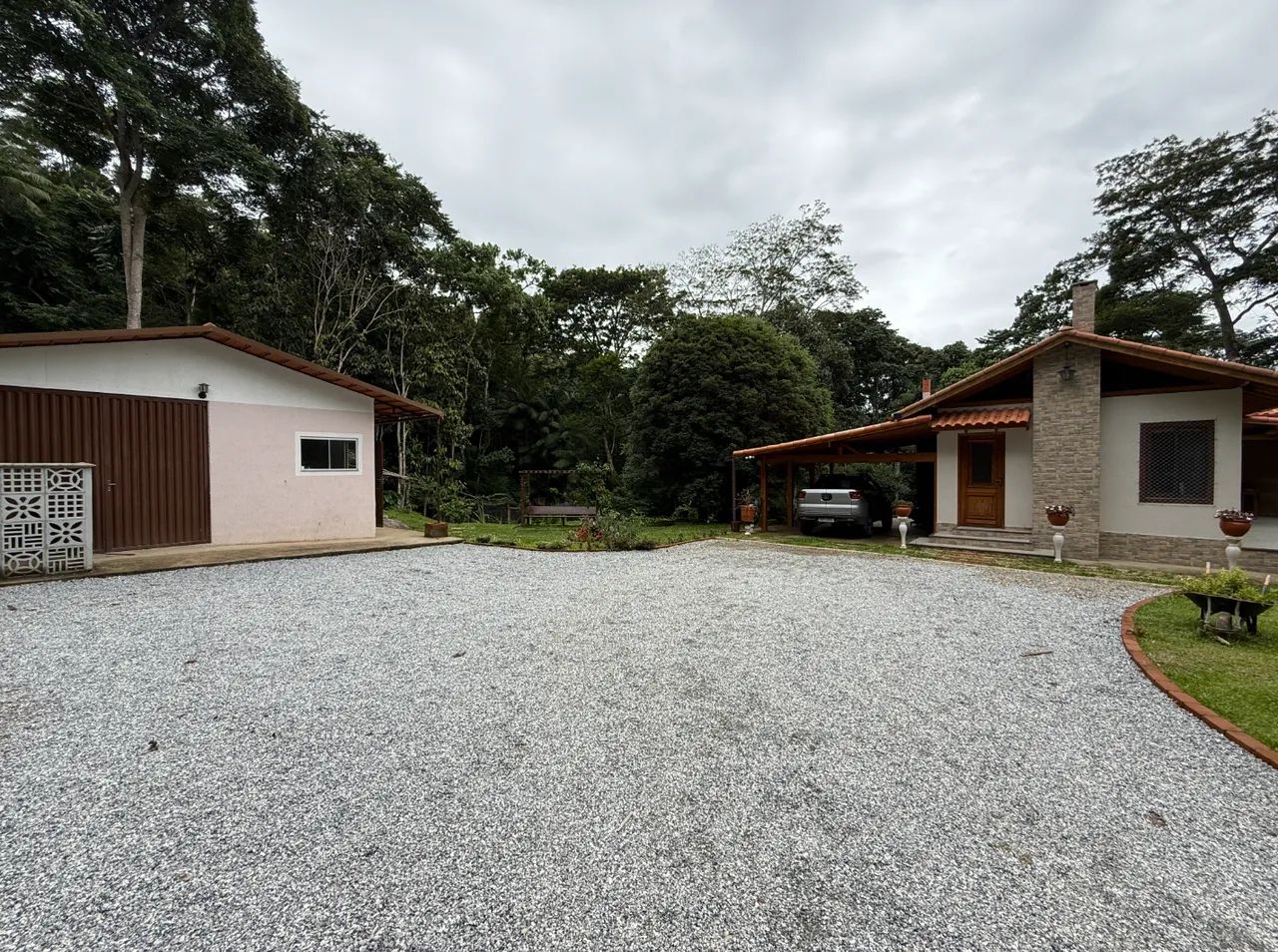Chácara com 30 mil m², e casa nova com anexo, à venda em Amparo, Nova Friburgo - RJ - Foto 2