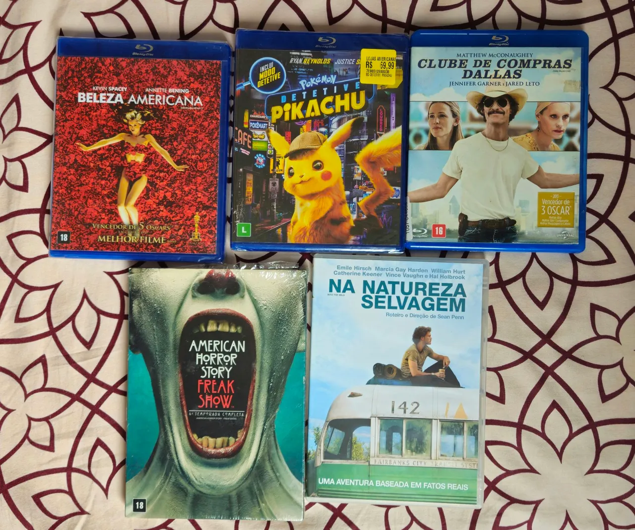 BOX AMERICAN HORROR STORY + 03 BLURAYS E 1 FILME