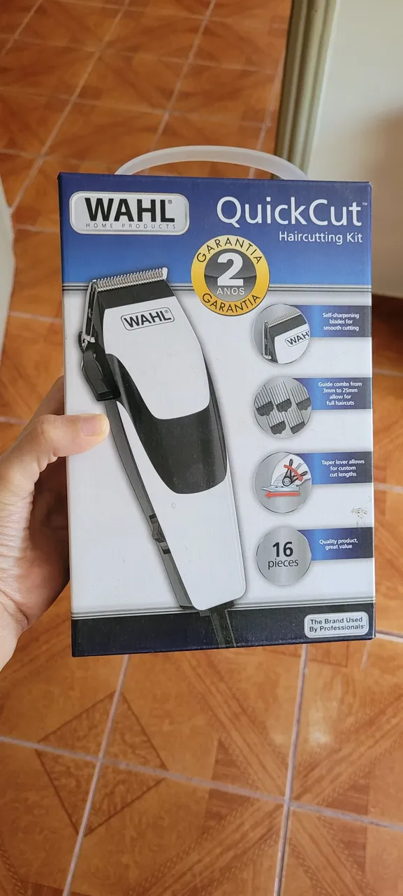 Máquina de Cortar Cabelo Wahl QuickCut 16 Peças