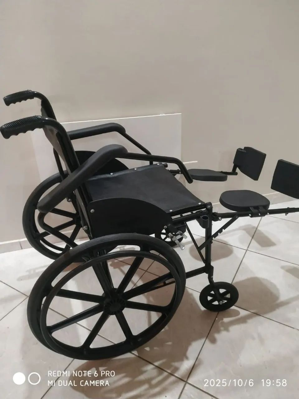 Cadeira de rodas  - Foto 2