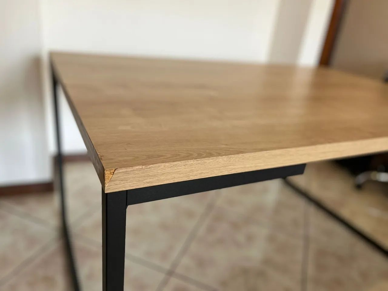 Mesa de jantar industrial 1,35 x 90 cm