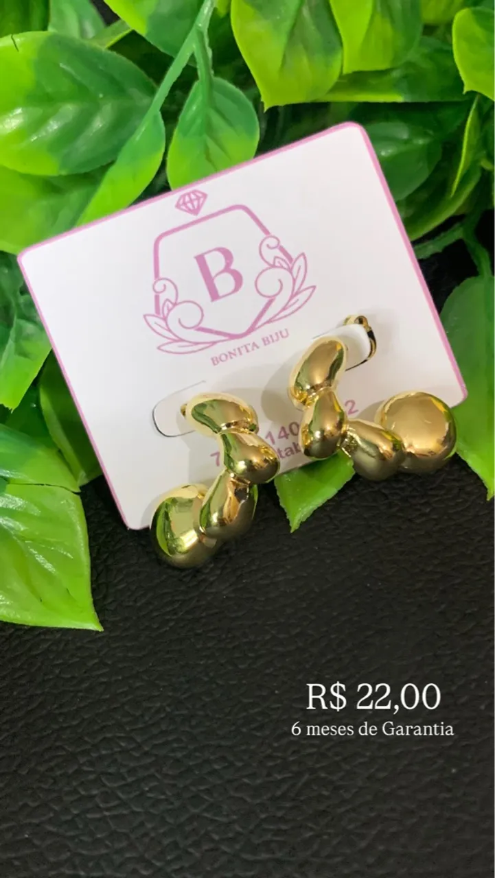Brincos Dourados com Design Moderno - Bonita Biju