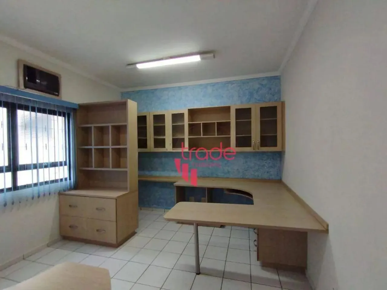 Sala Comercial Mobiliaria para Locação de 29 m² no Bairro Nova Ribeirânia em Ribeirão Pret