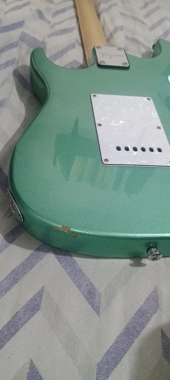 Guitarra Elétrica - Tajima TW series + amplificador, case e acessórios. - Foto 2